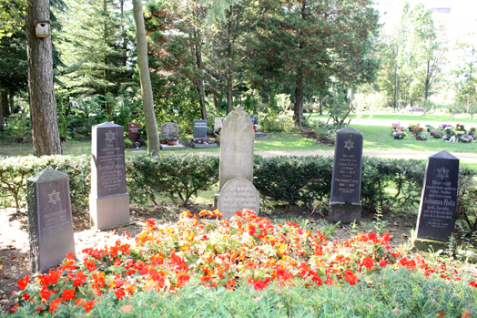 Jüdischer Ehrenhain auf dem Friedhof