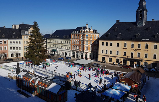 Eislaufen auf dem Annaberger Markt